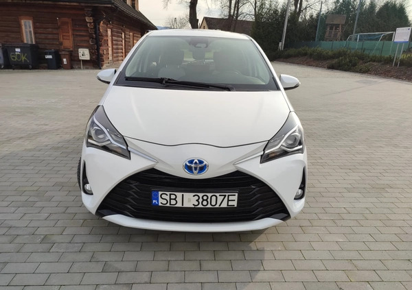 Toyota Yaris cena 53900 przebieg: 35000, rok produkcji 2018 z Biała małe 106